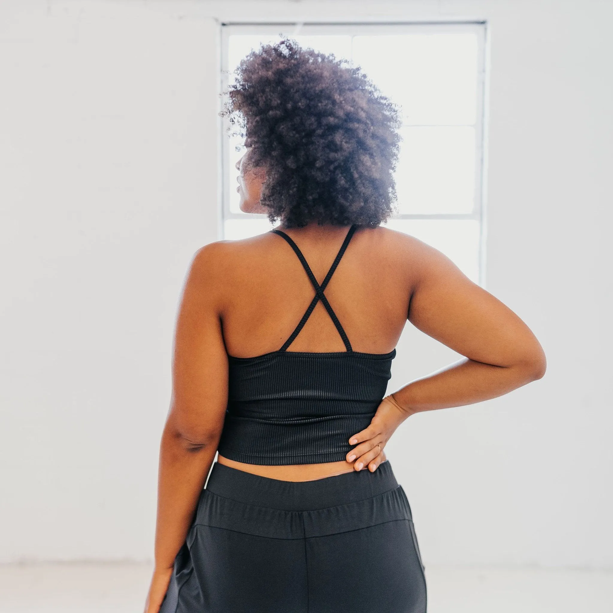 Ava Crop Top - Ribbed Black