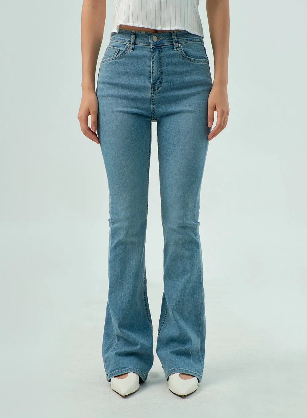 Light Wash Bootcut Jeans CY330