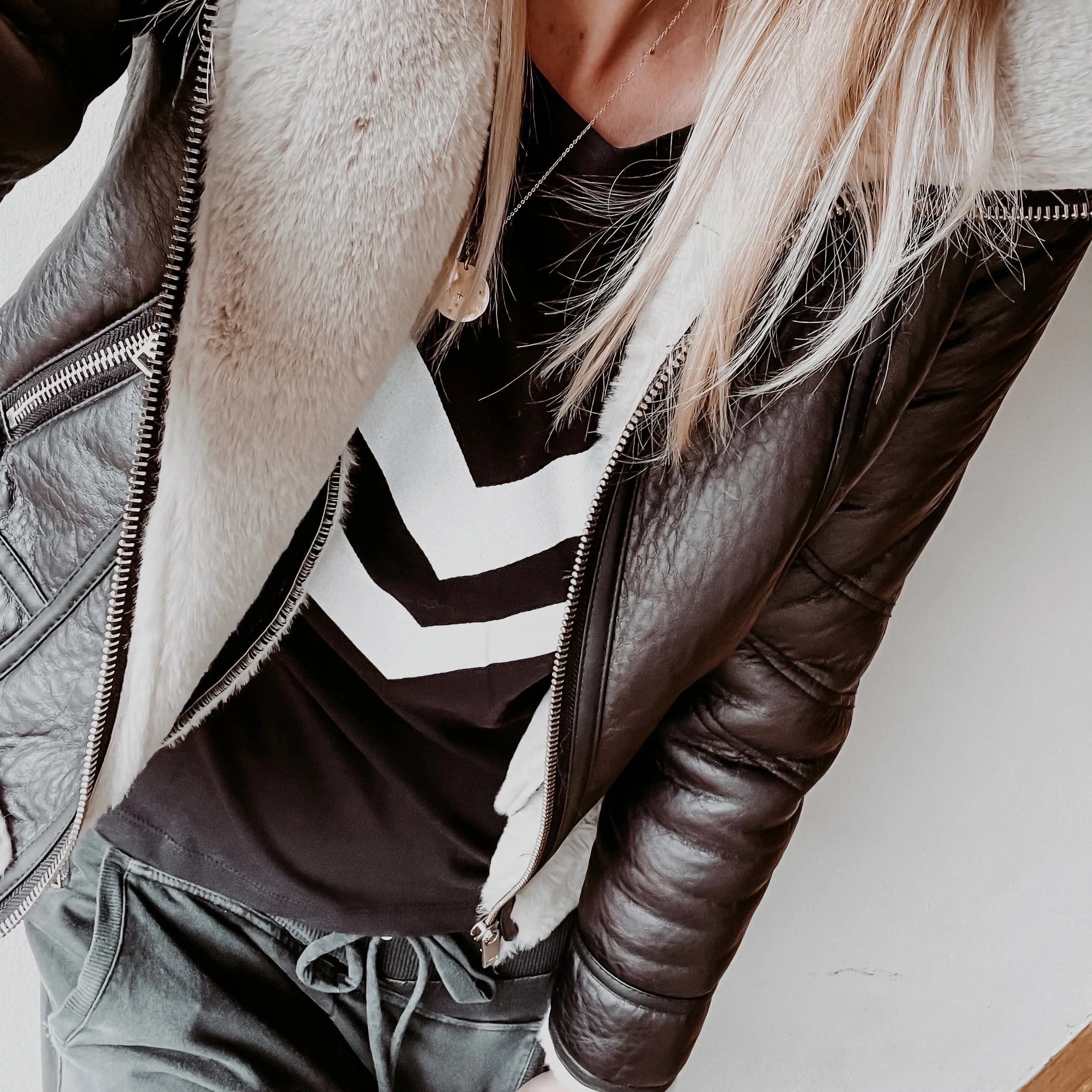 Monochrome chevron tee